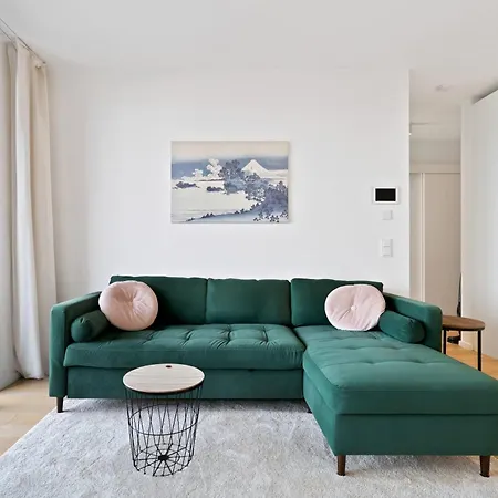 Apartment Luxurious Retreat Balcony & Pool Access Luxembourg