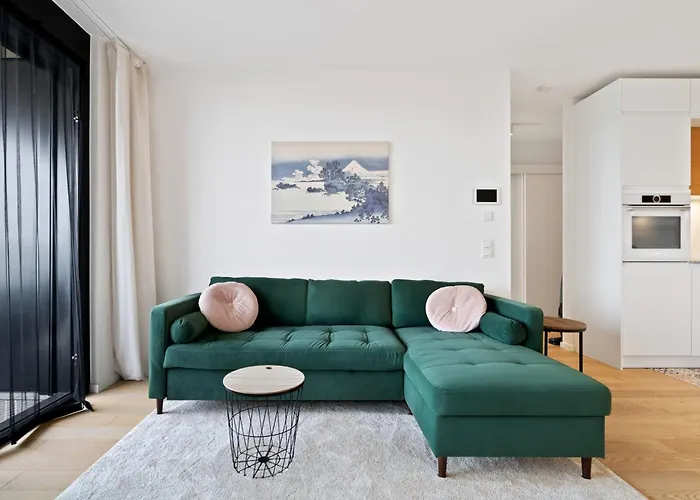 Appartement Luxurious Retreat Balcony & Pool Access Luxembourg