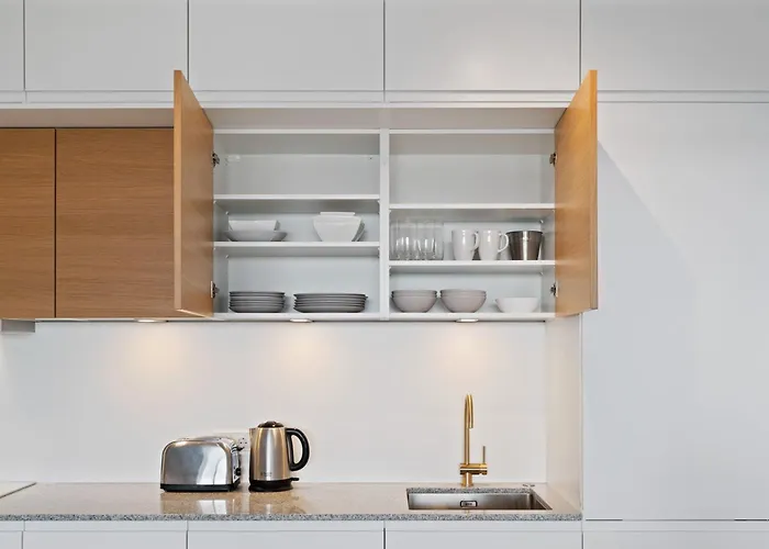 Luxurious Retreat Balcony & Pool Access Luxemburgo