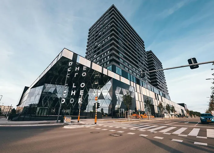 Luxurious Retreat Balcony & Pool Access Apartamento Luxemburgo