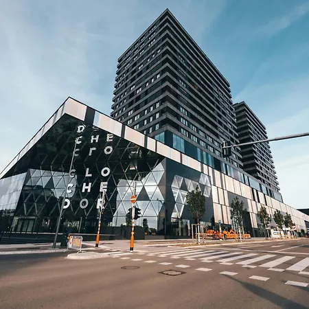 Luxurious Retreat Balcony & Pool Access Апартаменты Люксембург